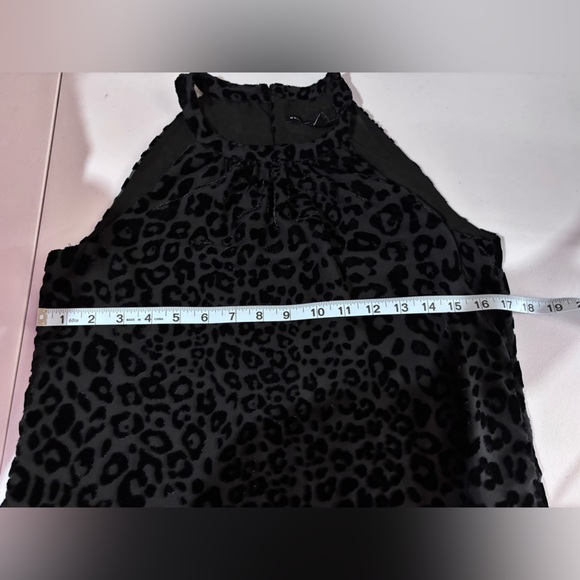 White House Black Market Fitted Black Sleeveless Tank Top 🐆🐆 - Picture 7 of 8